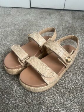 Women’s Beige Platform Sandals with Gold Accent